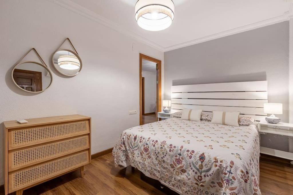 Apartamento Con Terraza A 4 Minutos De La Catedral Granada Dış mekan fotoğraf