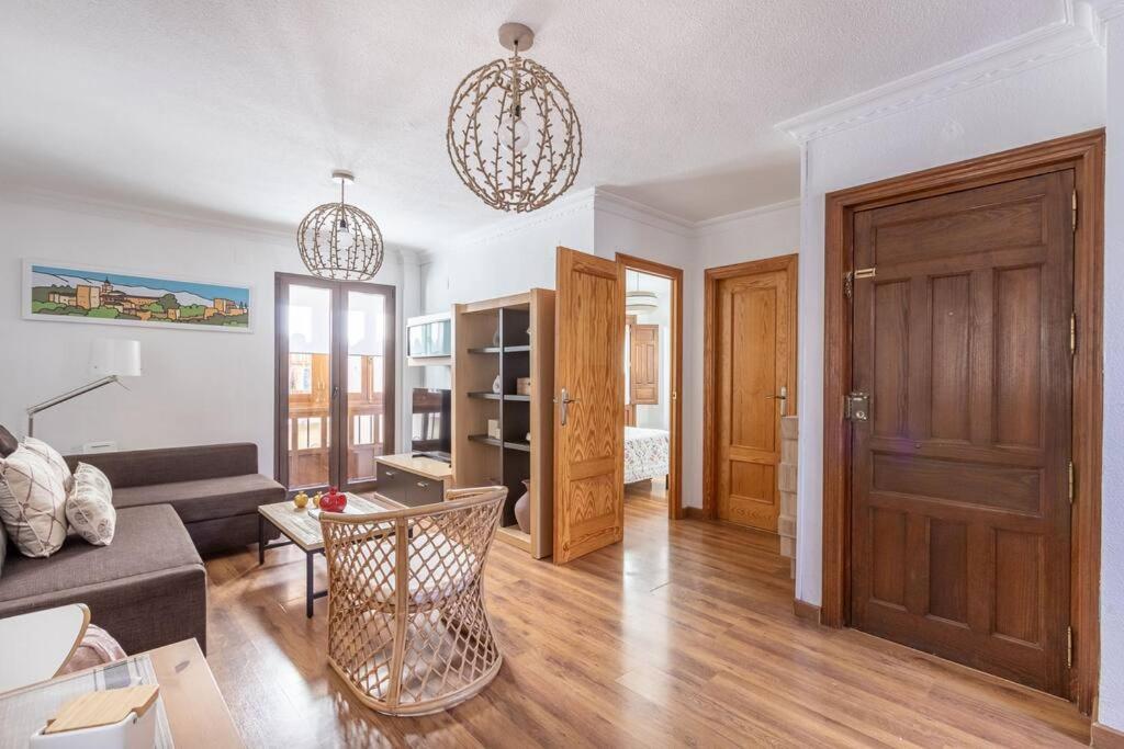 Apartamento Con Terraza A 4 Minutos De La Catedral Granada Dış mekan fotoğraf