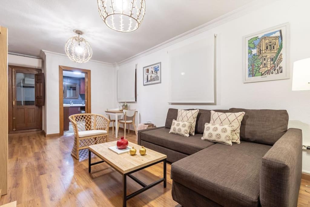 Apartamento Con Terraza A 4 Minutos De La Catedral Granada Dış mekan fotoğraf