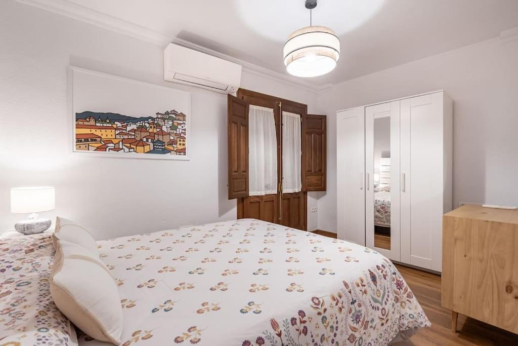Apartamento Con Terraza A 4 Minutos De La Catedral Granada Dış mekan fotoğraf