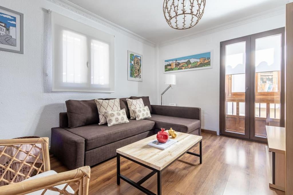 Apartamento Con Terraza A 4 Minutos De La Catedral Granada Dış mekan fotoğraf