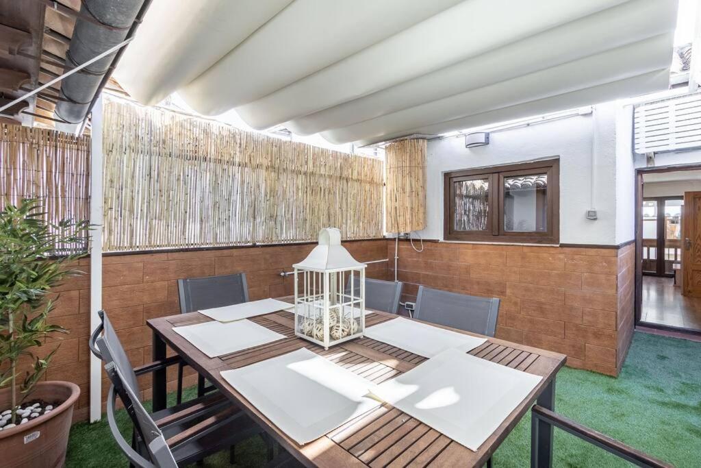 Apartamento Con Terraza A 4 Minutos De La Catedral Granada Dış mekan fotoğraf