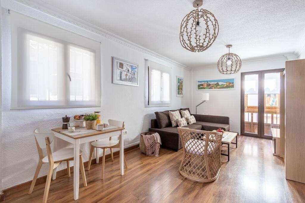 Apartamento Con Terraza A 4 Minutos De La Catedral Granada Dış mekan fotoğraf