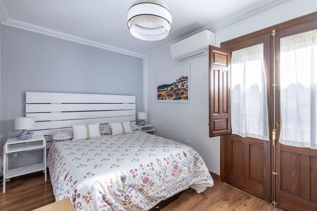 Apartamento Con Terraza A 4 Minutos De La Catedral Granada Dış mekan fotoğraf