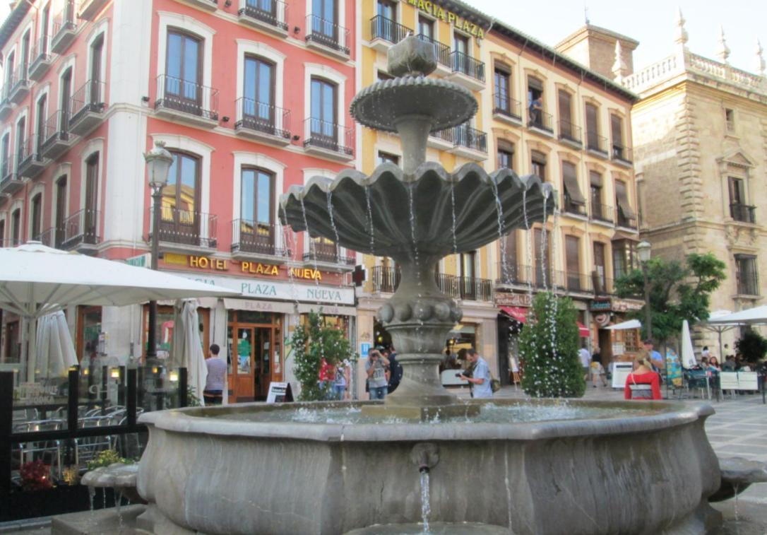 Apartamento Con Terraza A 4 Minutos De La Catedral Granada Dış mekan fotoğraf